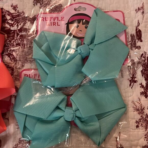 Ruffle girl bows - Picture 3 of 8